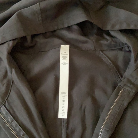 NWT lululemon City Stroll Hoodie Jacket Black - Picture 2 of 15